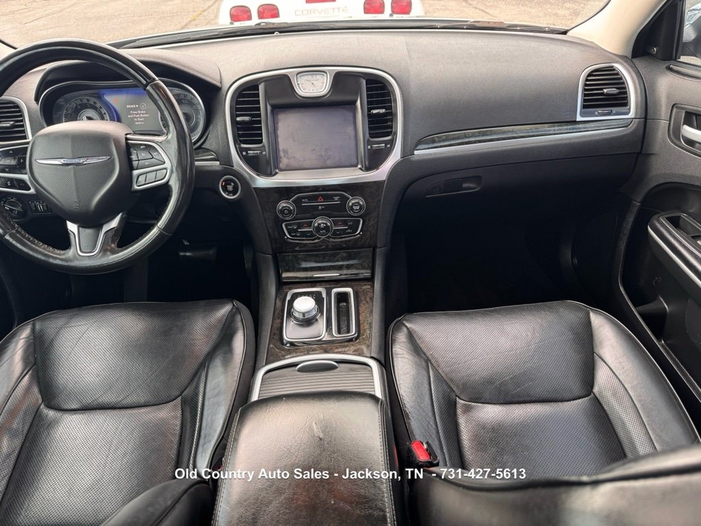 Used 2020 Chrysler 300 Limited RWD image 17