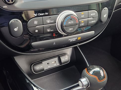 Used 2018 Kia Soul ! w/ Tech Package image 24