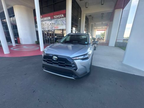 Used 2026 Toyota Corolla Cross LE FWD image 16