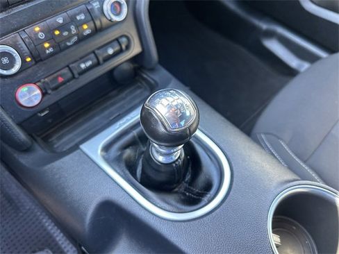 Used 2022 Ford Mustang Coupe image 16