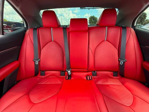 Used 2020 Toyota Camry XSE FWD image 19