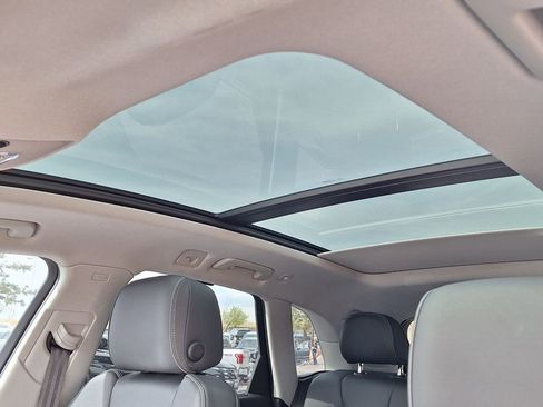 Used 2021 Audi Q5 e Prestige AWD/4WD image 29