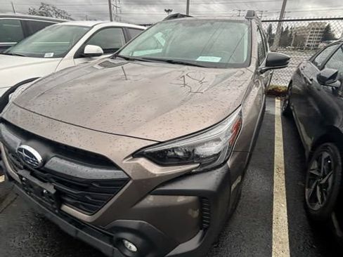Used 2024 Subaru Outback Premium image 1