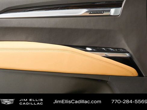 New 2026 Cadillac Escalade Luxury w/ Touring Package AWD/4WD image 6