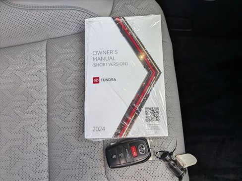 Used 2024 Toyota Tundra Limited image 22