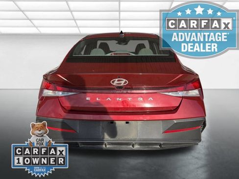 Used 2024 Hyundai Elantra SEL FWD image 3