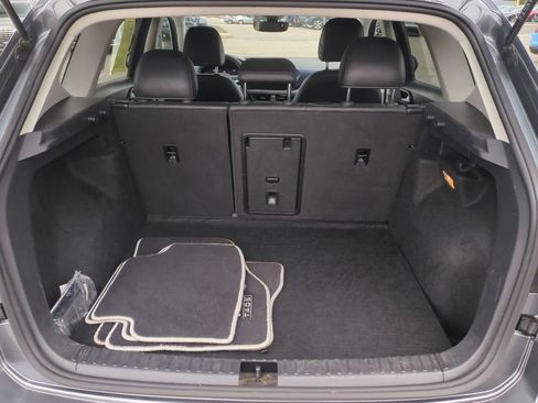 Used 2023 Volkswagen Taos SE image 27