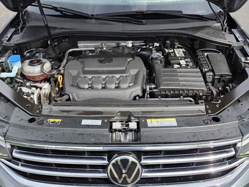 Certified 2023 Volkswagen Tiguan SE image 18