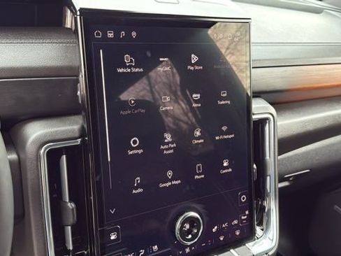 Certified 2025 GMC Yukon XL Denali image 17