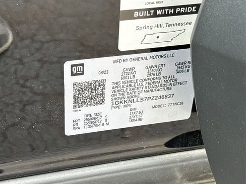 Used 2023 GMC Acadia AT4 image 18