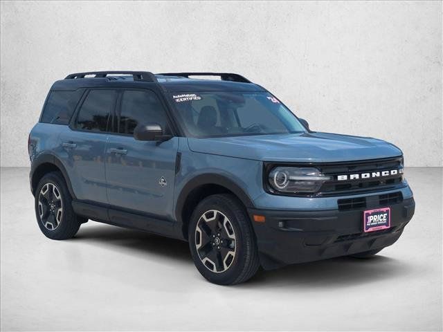 Used 2024 Ford Bronco Sport Outer Banks w/ Tech Package AWD/4WD image 3