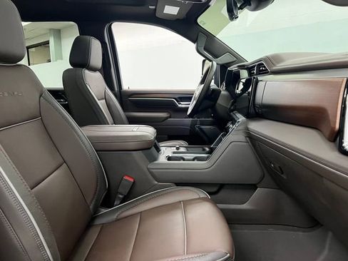 Used 2026 GMC Sierra 2500 Denali w/ Denali Reserve Package AWD/4WD image 31