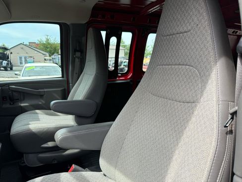 Used 2022 Chevrolet Express 2500 w/ Driver Convenience Package RWD image 30