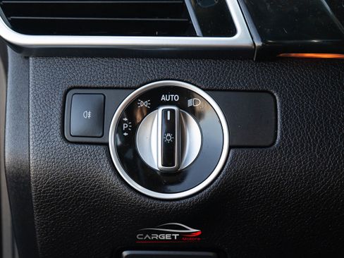 Used 2018 Mercedes-Benz GLS 550 4MATIC w/ Driver Assistance Package image 39