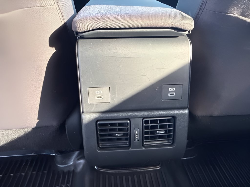 Used 2024 Subaru Solterra AWD/4WD image 12