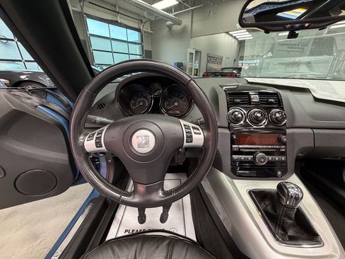 Used 2008 Saturn Sky w/ Premium Trim Package image 7