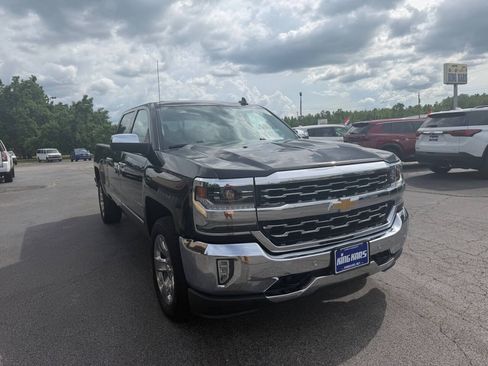 Used 2018 Chevrolet Silverado 1500 LTZ w/ Sport Package AWD/4WD image 4