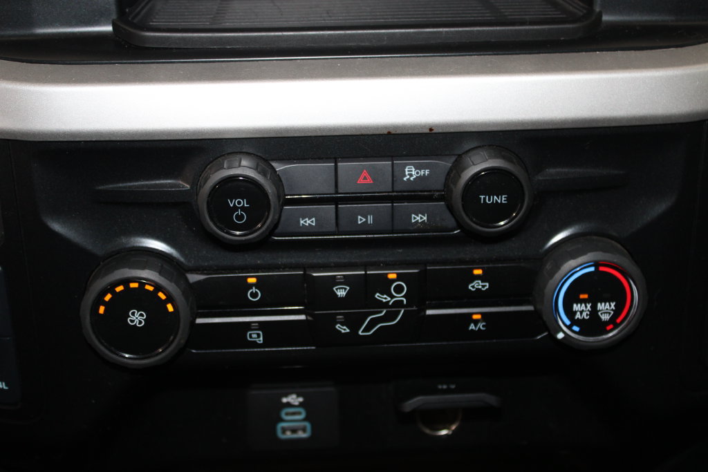 Used 2025 Ford F250 XLT AWD/4WD image 35