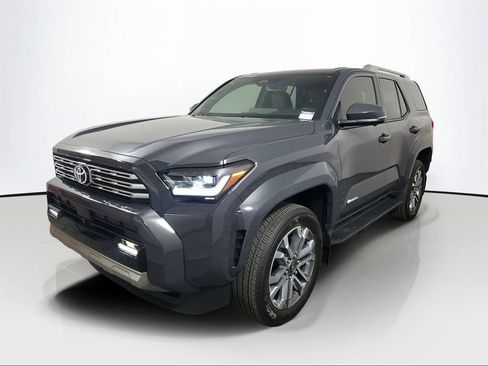Used 2025 Toyota 4Runner Limited AWD/4WD image 3