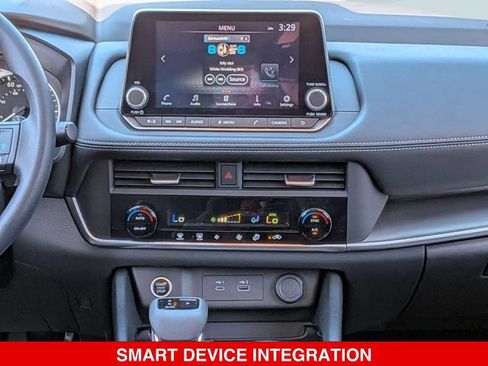 Certified 2023 Nissan Rogue SV AWD/4WD image 32