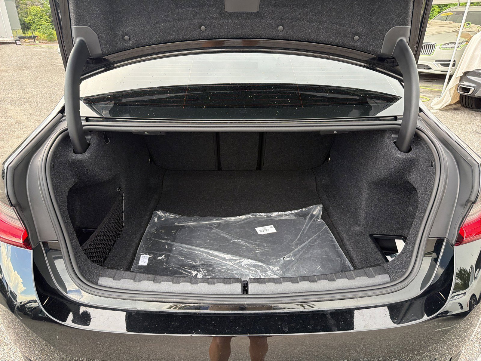 New 2025 BMW 330i Sedan w/ Convenience Package RWD image 12