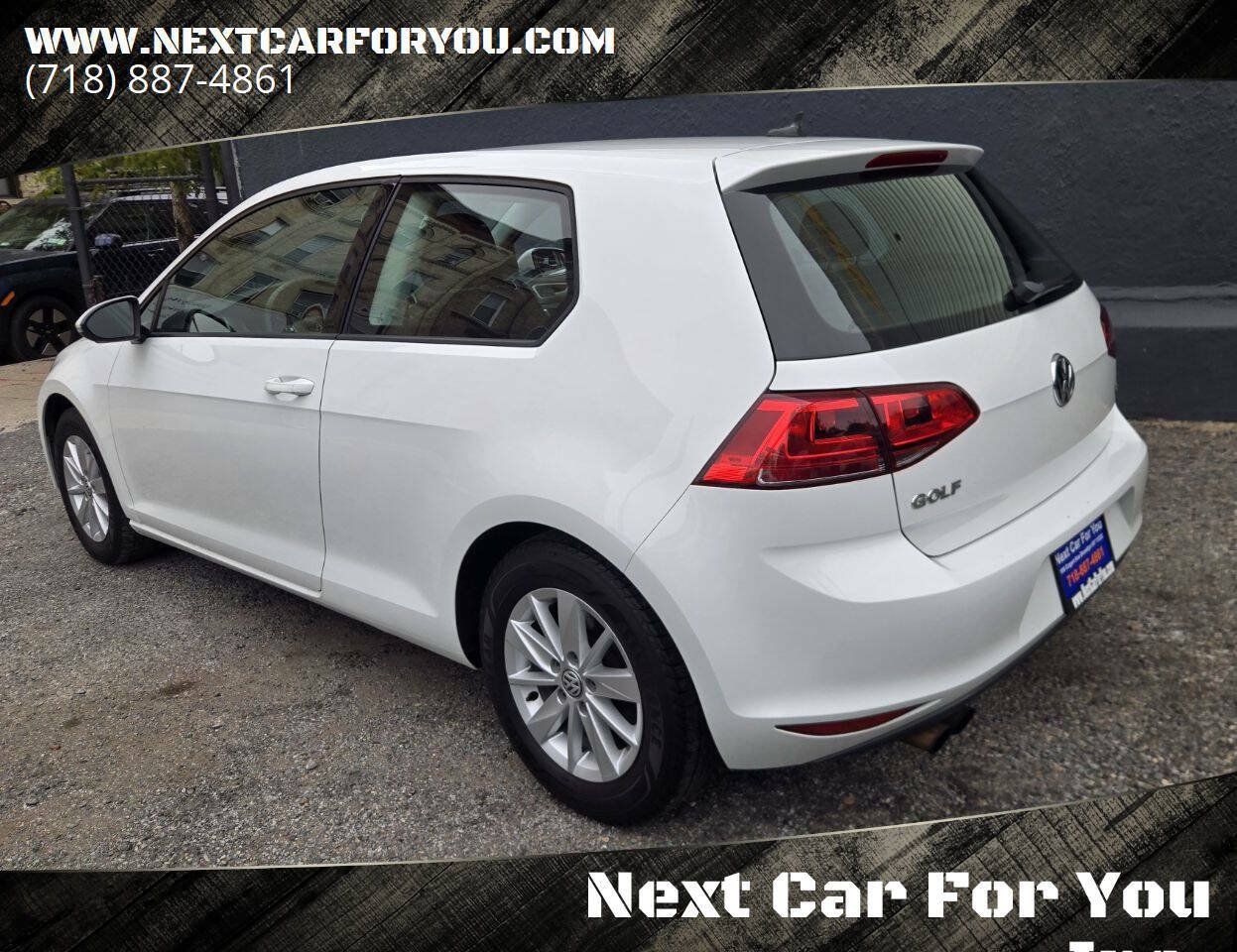 Used 2015 Volkswagen Golf S FWD image 3