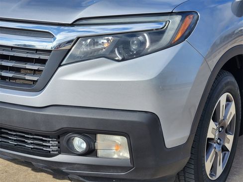 Certified 2017 Honda Ridgeline RTL image 9