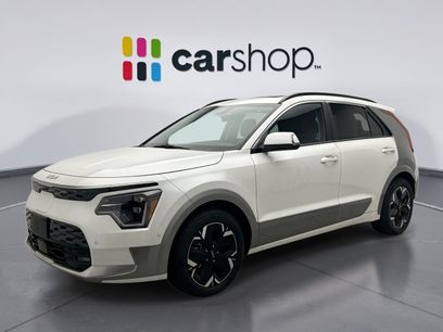 Used 2023 Kia Niro Wave w/ Wave Preserve Package
