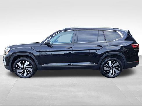 New 2025 Volkswagen Atlas SEL image 9