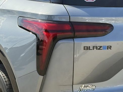 New 2026 Chevrolet Blazer EV RS AWD/4WD image 7