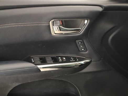 Used 2014 Toyota Avalon Limited w/ Technology Package FWD image 23