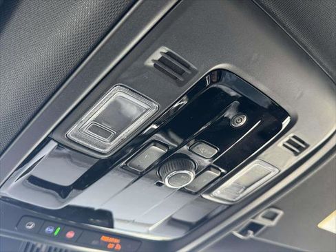 New 2026 Chevrolet Suburban LT image 28