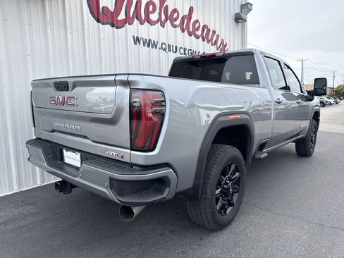 Used 2025 GMC Sierra 2500 AT4 image 6