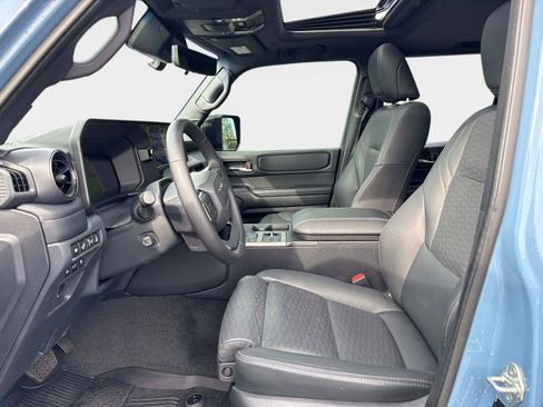 Used 2025 Toyota Land Cruiser w/ Premium Package image 18