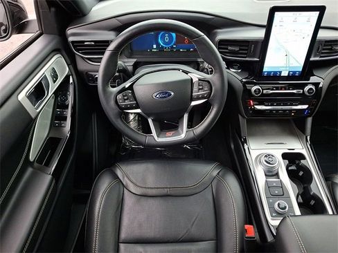 Used 2022 Ford Explorer ST w/ Equipment Group 401A image 12