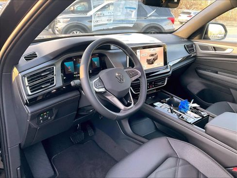 New 2026 Volkswagen Atlas Cross Sport SE image 9