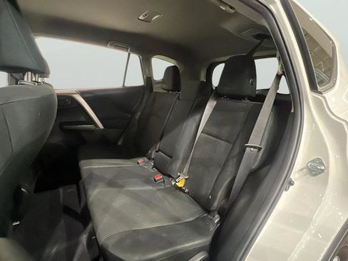 Used 2016 Toyota RAV4 LE image 33