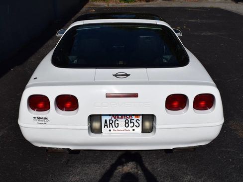 Used 1992 Chevrolet Corvette Coupe image 22