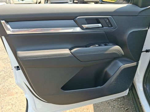 New 2027 GMC Terrain Elevation w/ Black Edition FWD image 9
