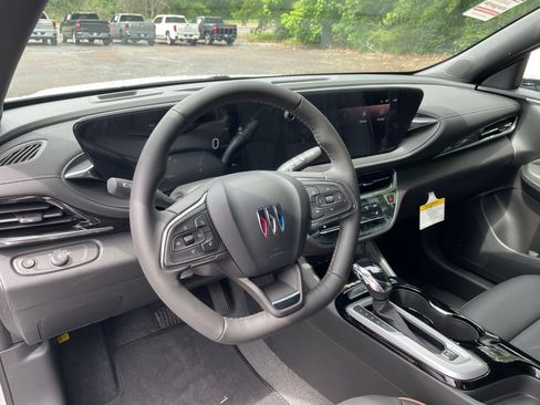 New 2026 Buick Envista Sport Touring FWD image 29