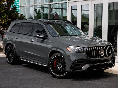Used 2025 Mercedes-Benz GLS 63 AMG 4MATIC image 22