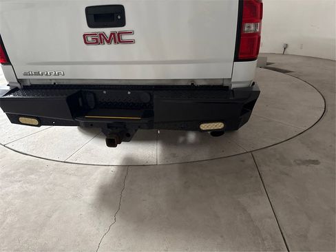 Used 2019 GMC Sierra 2500 2WD Crew Cab w/ Sierra Convenience Package image 29