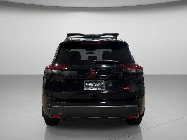 Used 2025 Nissan Rogue SV AWD/4WD image 5