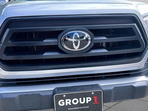 Used 2021 Toyota Tacoma SR AWD/4WD image 29