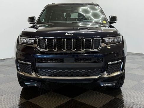 Used 2025 Jeep Grand Cherokee L Limited w/ Trailer Tow Package AWD/4WD image 4