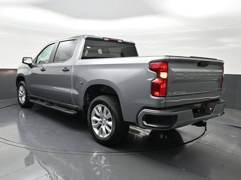 Used 2026 Chevrolet Silverado 1500 Custom RWD image 3