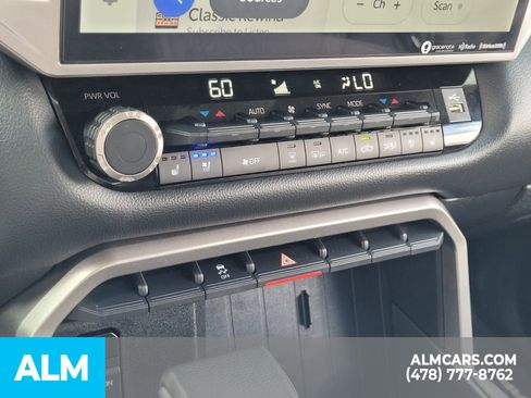 Used 2024 Toyota Tundra Limited image 24