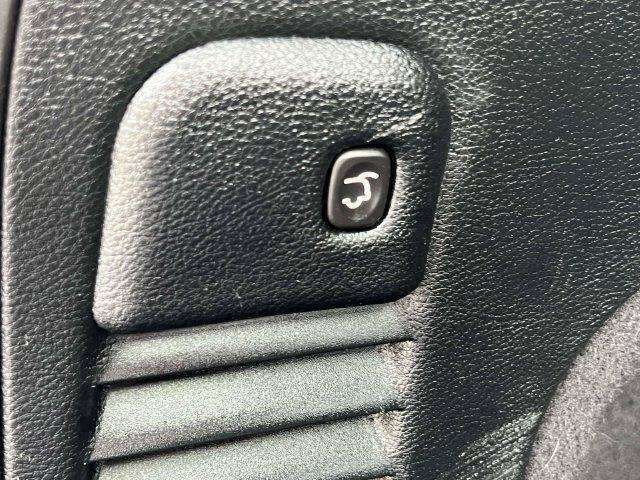 Used 2020 Jeep Grand Cherokee Laredo AWD/4WD image 13