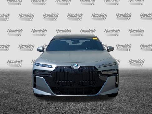 Used 2023 BMW 760i xDrive AWD/4WD image 3