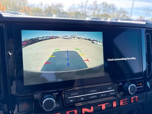 Used 2025 Nissan Frontier Pro-X image 22